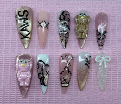 KAWS meets Cute — Limited Edition Set